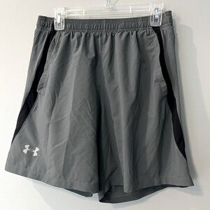 Men’s Under Armor Workout Shorts (L)